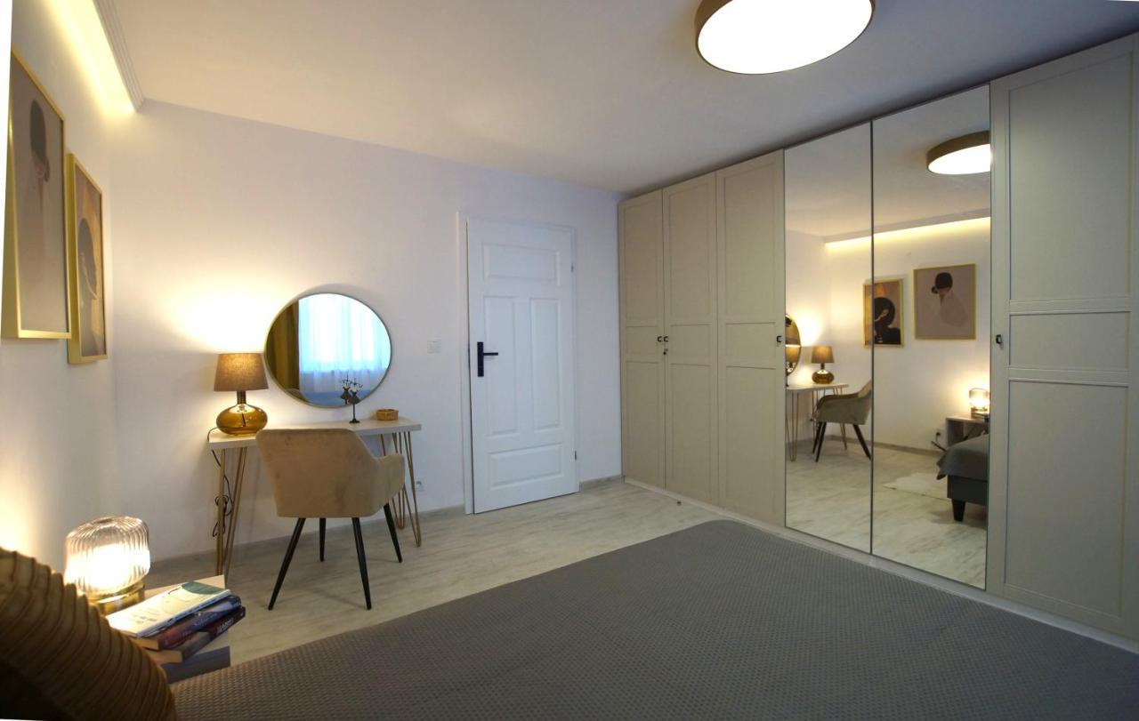 Waniliowe Zacisze Apartment เยเลเนียกูรา ภายนอก รูปภาพ