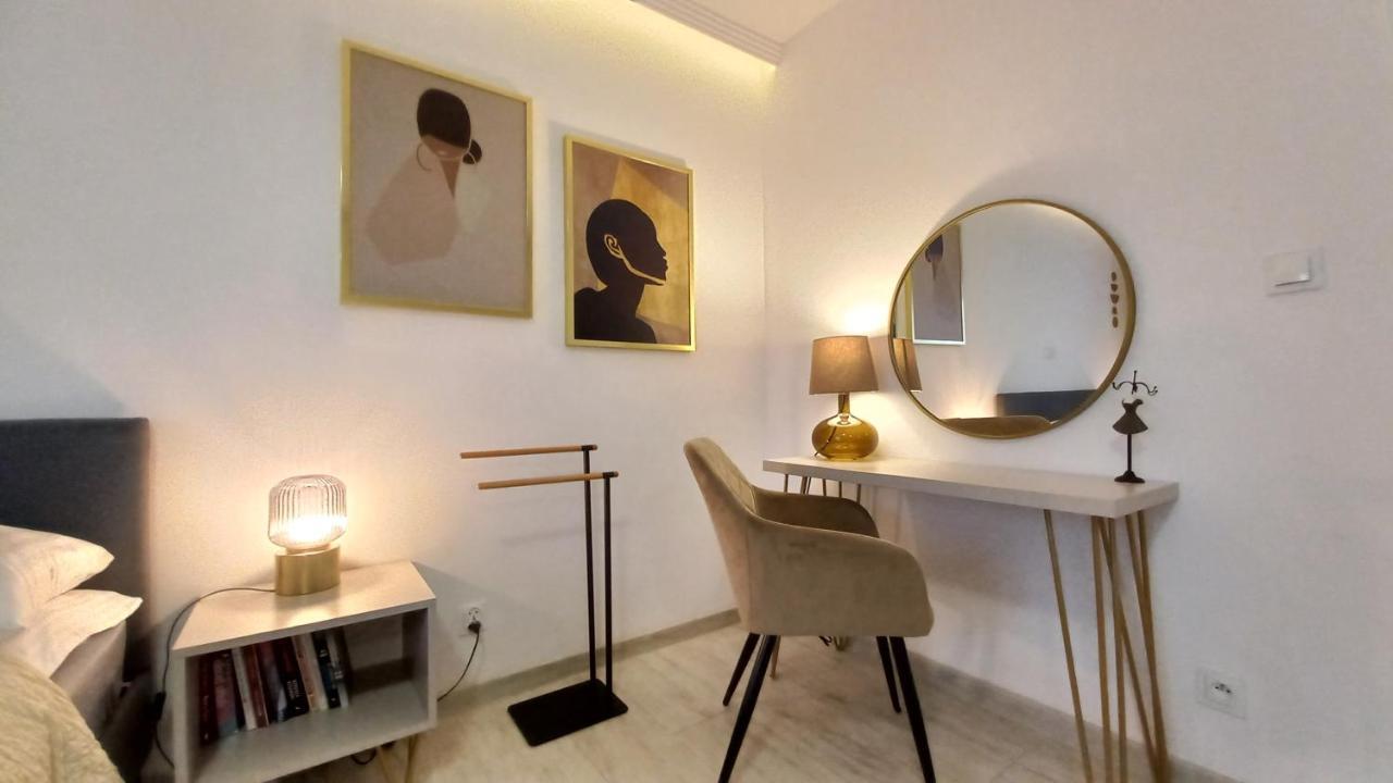 Waniliowe Zacisze Apartment เยเลเนียกูรา ภายนอก รูปภาพ